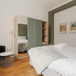 Lägenhet Guesthost - Morazzone Bright And Cozy Design Flat